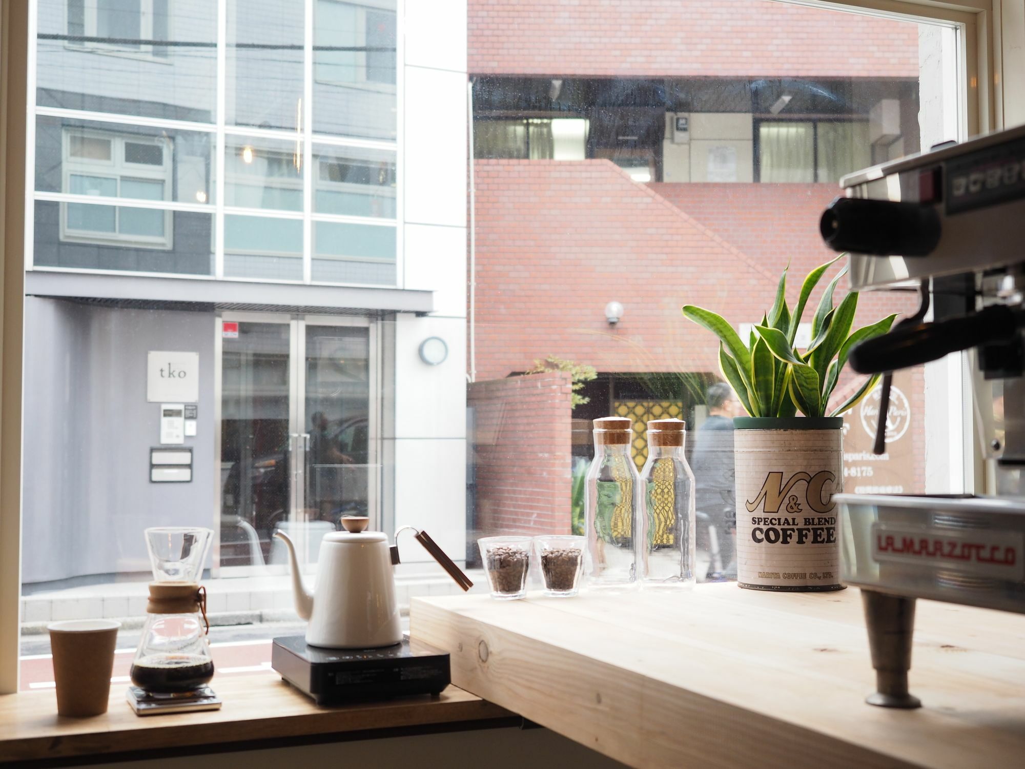 Almond Hostel&cafe Shibuya Hostal